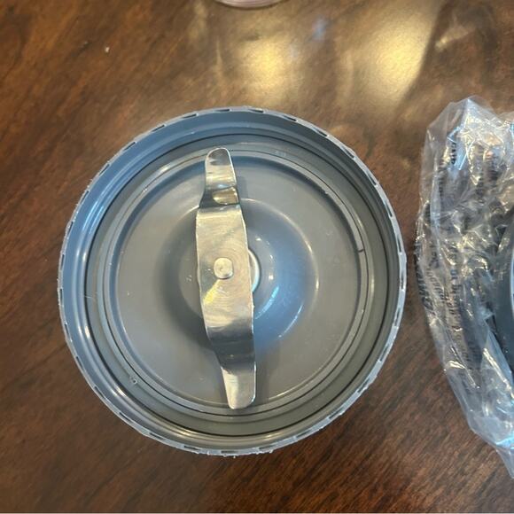 NutriBullet Accessories Five (5) Pieces NEW! - Picture 2 of 5